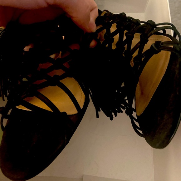 Schutz Tassle Block Heel size 8.5 VEUC Black - Picture 6 of 6